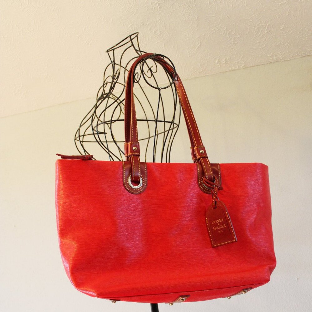 DOONEY & BOURKE Large Red Leather Tote
